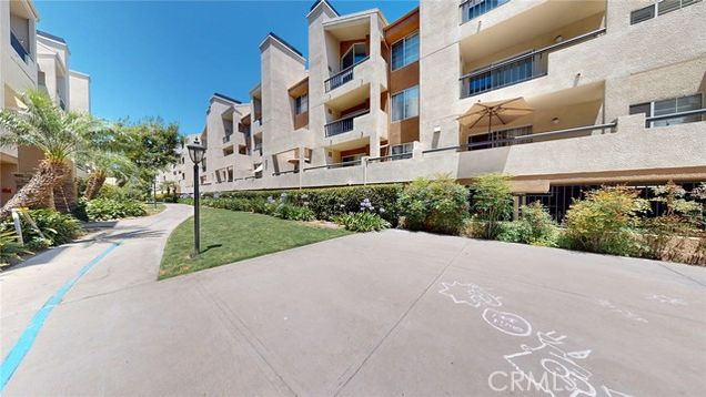 5550 Owensmouth Avenue Unit 217