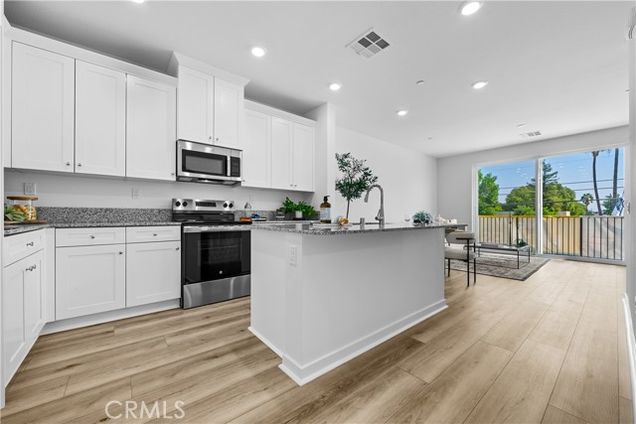 9423 N Sepulveda Blvd. Unit 2 North Hills (los Angeles), CA Condo Active - Photo 1 of 28. Opens carousel modal