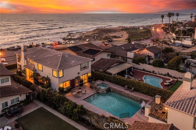 1171 Sunset Cliffs Boulevard