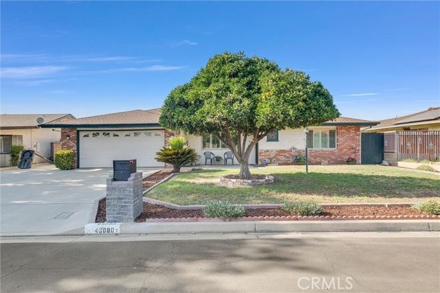 43080 Parkway Avenue Hemet, CA House Active - Photo 1 of 38. Opens carousel modal