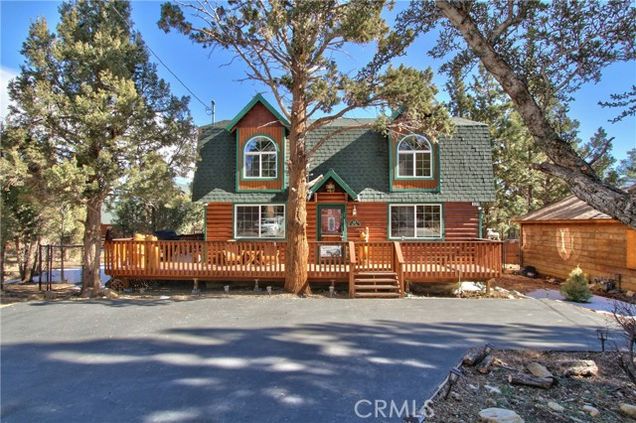 525 Pine Lane