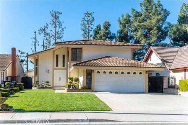 33 Edgebrook Drive