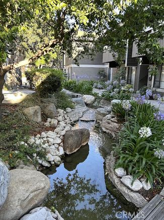 189 Streamwood Irvine, CA Condo Active - Photo 1 of 10. Opens carousel modal