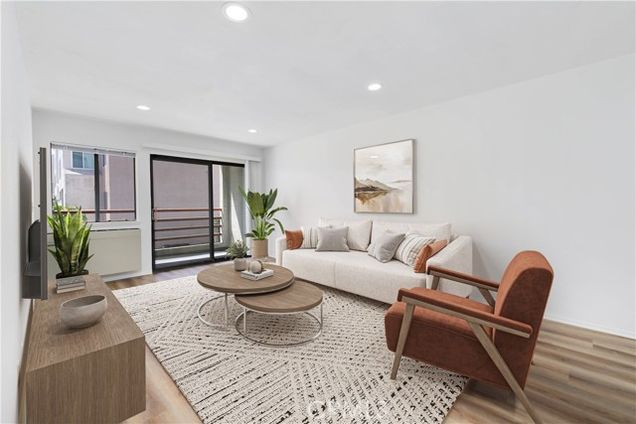 1119 Albany Street Unit 226