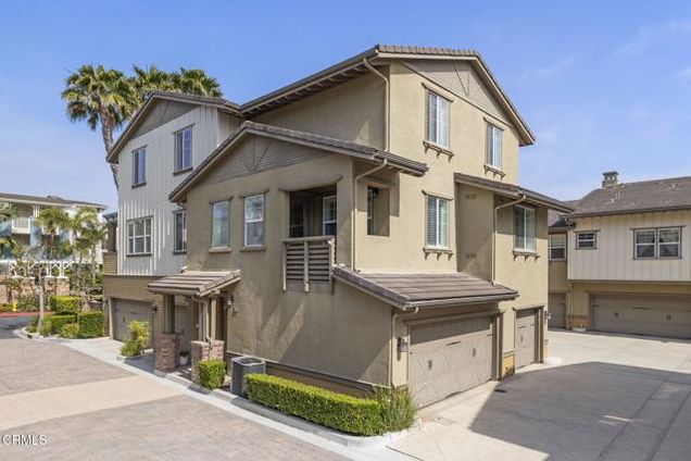 1524 Windshore Way Oxnard, CA Condo Sold - Photo 1 of 50. Opens carousel modal