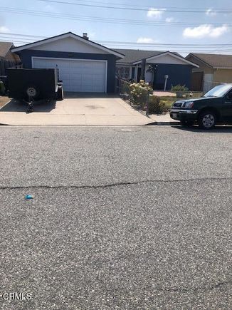 3810 3810 San Simeon Avenue