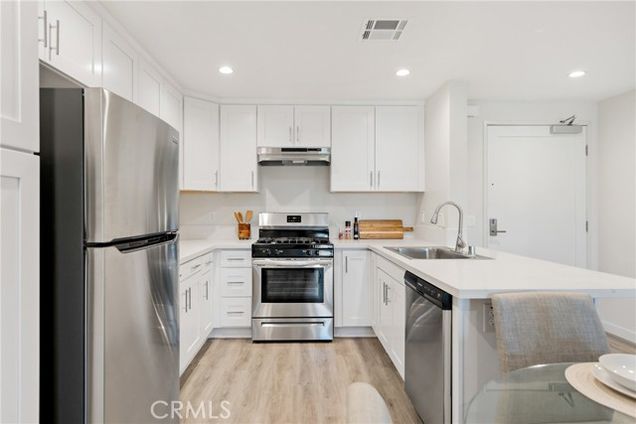 419 N Chandler Avenue Unit 421