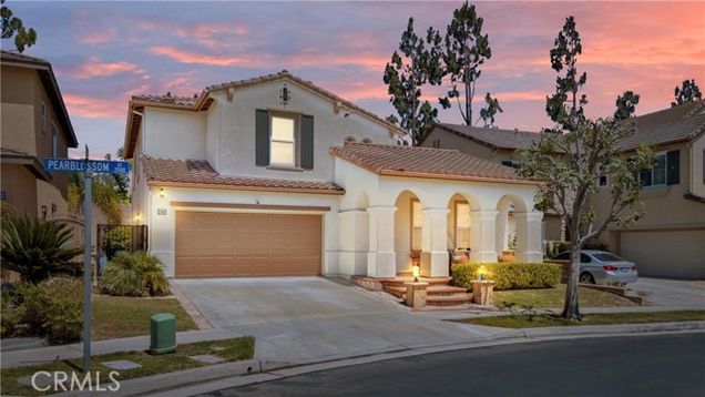 2580 Pearblossom Street