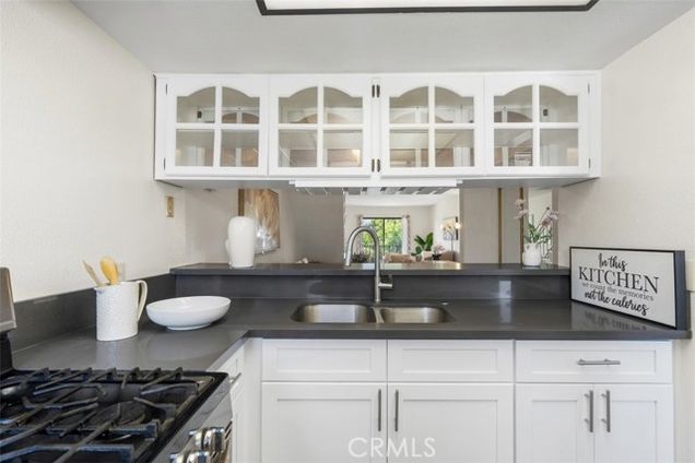 13725 Los Angeles Street Unit H