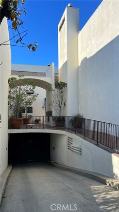1745 Selby Avenue Unit 5 Los Angeles, CA Condo Active - Photo 1 of 18. Opens carousel modal