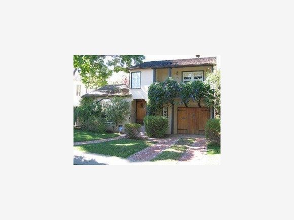 708 Burlingame Avenue Burlingame, CA Townhouse Sold - Photo 1 of 9. Opens carousel modal