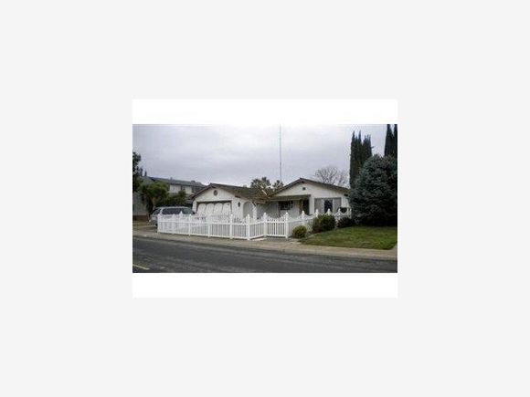 1051 Skyview Drive Oakdale, CA Townhouse Sold - Photo 1 of 9. Opens carousel modal
