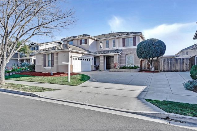 178 Continente Avenue Brentwood, CA House Sold - Photo 1 of 38. Opens carousel modal
