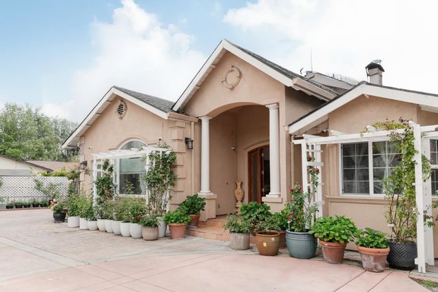 1837 S White Road
