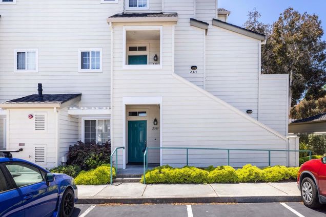 2309 Hastings Shore Lane