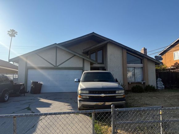3359 Rocky Mountain Drive