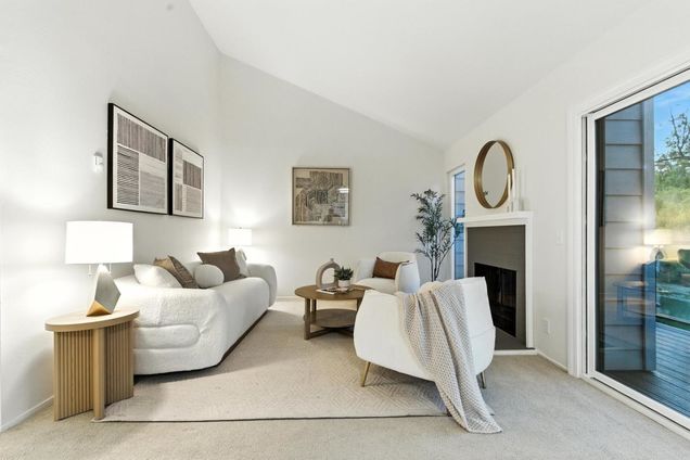 905 W Middlefield Road Unit 974