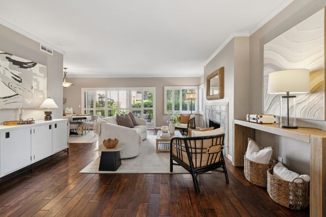 1328 Woodside Road