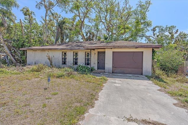 1106 Pineland Avenue VENICE, FL House Sold - Photo 1 of 1. Opens carousel modal