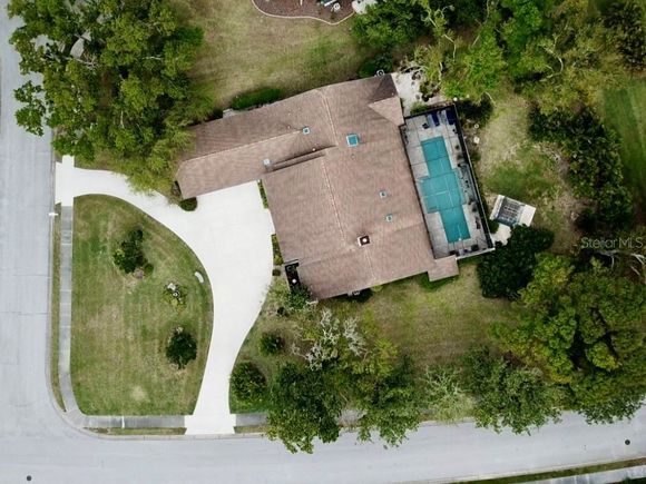 7317 Crape Myrtle Way