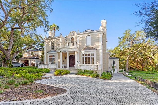 1577 Alexander Road