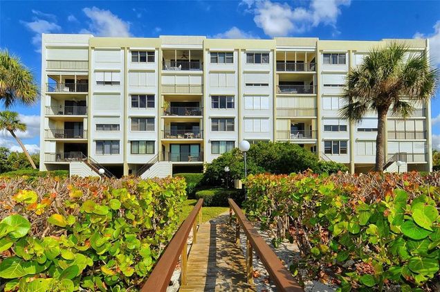 2675 Gulf Of Mexico Drive Unit 404