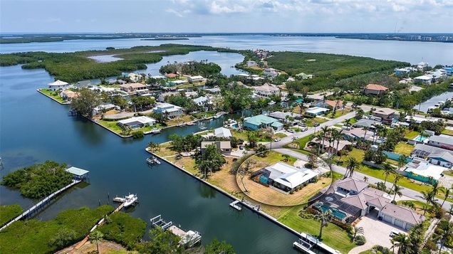 4361 Pompano Lane PALMETTO, FL House Active - Photo 1 of 53. Opens carousel modal