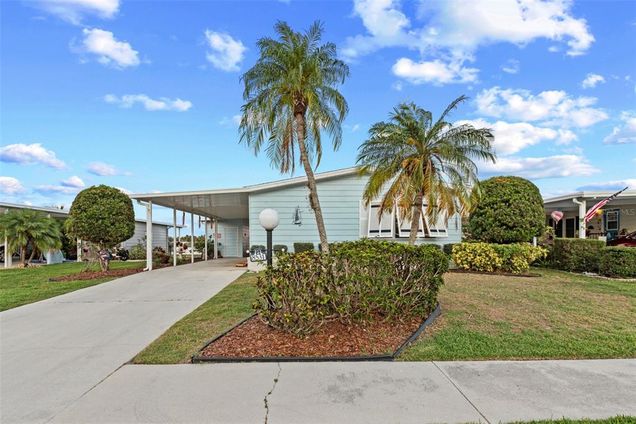 8531 Imperial Circle PALMETTO, FL House Active - Photo 1 of 34. Opens carousel modal