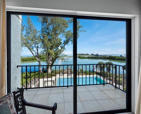 490 N Shore Road Unit 6
