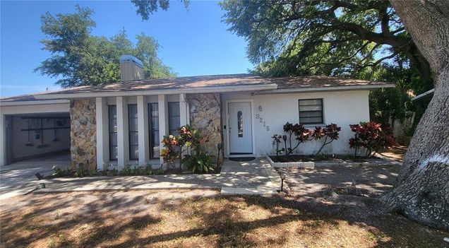 3215 51st Avenue Terrace W BRADENTON, FL House Active - Photo 1 of 16. Opens carousel modal
