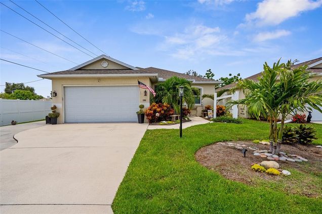 5301 Colony Meadows Lane