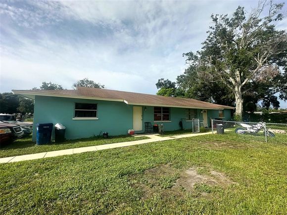 4007 7th Street E BRADENTON, FL Multifamily Active - Photo 1 of 17. Opens carousel modal