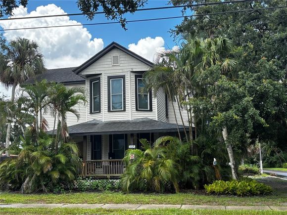 1117 4th Street W PALMETTO, FL Multifamily Active - Photo 1 of 13. Opens carousel modal