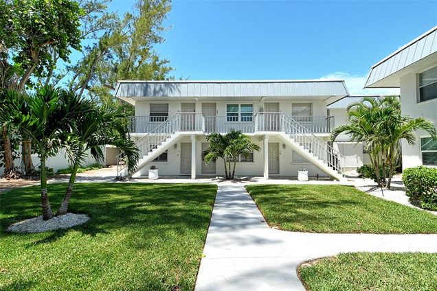 5155 Gulf Of Mexico Drive Unit 9 LONGBOAT KEY, FL Condo Active - Photo 1 of 22. Opens carousel modal