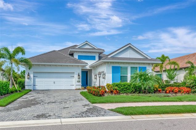 16620 Collingtree Crossing LAKEWOOD RANCH, FL House Active - Photo 1 of 53. Opens carousel modal