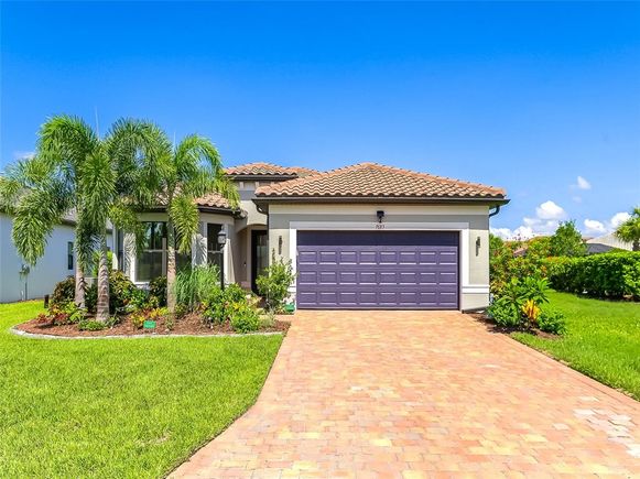 7683 Summerland Cove