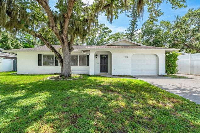 2312 Java Plum Avenue SARASOTA, FL House Active - Photo 1 of 57. Opens carousel modal