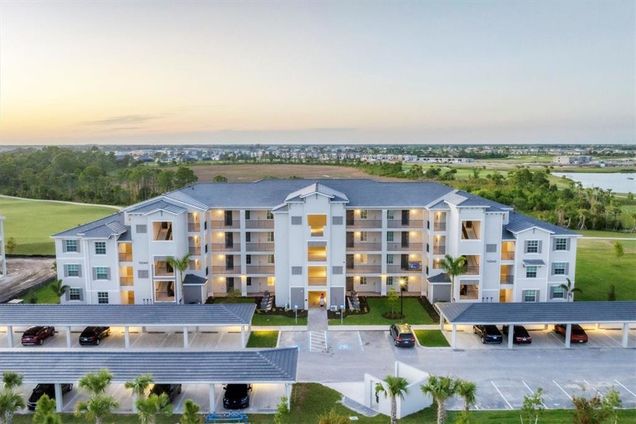 12240 Wellen Golf St. Unit 302 VENICE, FL Condo Active - Photo 1 of 53. Opens carousel modal