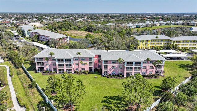 2061 Willow Hammock Circle Unit 105