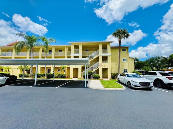 8244 Key Royal Circle Unit 633 NAPLES, FL Condo Active - Photo 1 of 24. Opens carousel modal