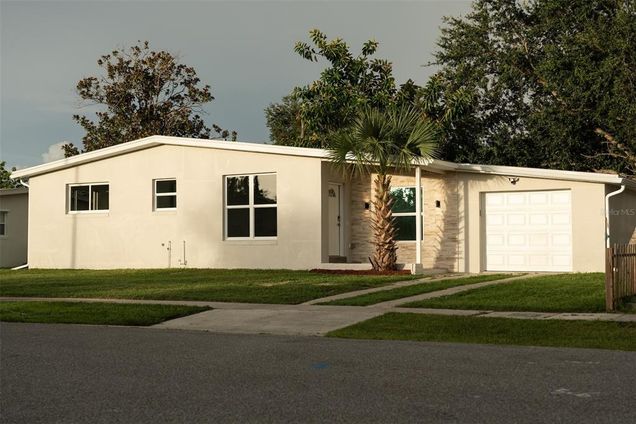 2464 Warne Street PORT CHARLOTTE, FL House Active - Photo 1 of 27. Opens carousel modal