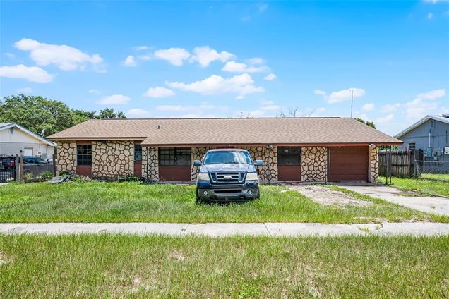 3207 Chariot Place