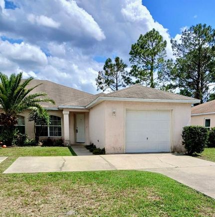 28 Plateau Lane Unit B PALM COAST, FL House Active - Photo 1 of 7. Opens carousel modal