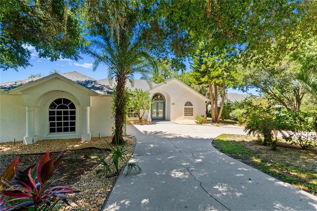 11024 Windchime Circle CLERMONT, FL House Active - Photo 1 of 66. Opens carousel modal