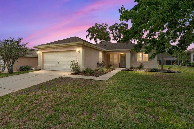 12687 SE 90th Terrace SUMMERFIELD, FL House Active - Photo 1 of 68. Opens carousel modal