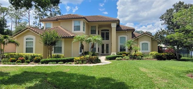 8719 Kenmure Cove