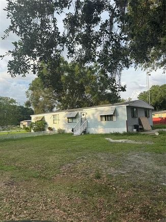 2621 Island Oaks W