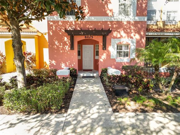 8425 Crystal Cove Loop KISSIMMEE, FL Townhouse Active - Photo 1 of 51. Opens carousel modal