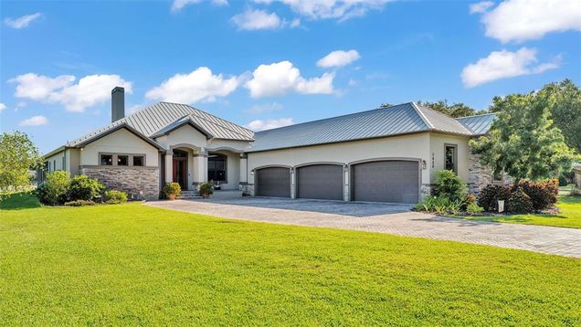 3420 E Trapnell Road PLANT CITY, FL House Active - Photo 1 of 72. Opens carousel modal