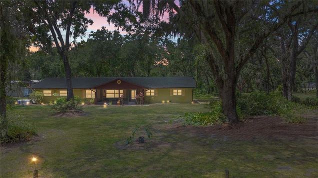 4014 Mossy Oak Drive LAKELAND, FL House Active - Photo 1 of 71. Opens carousel modal